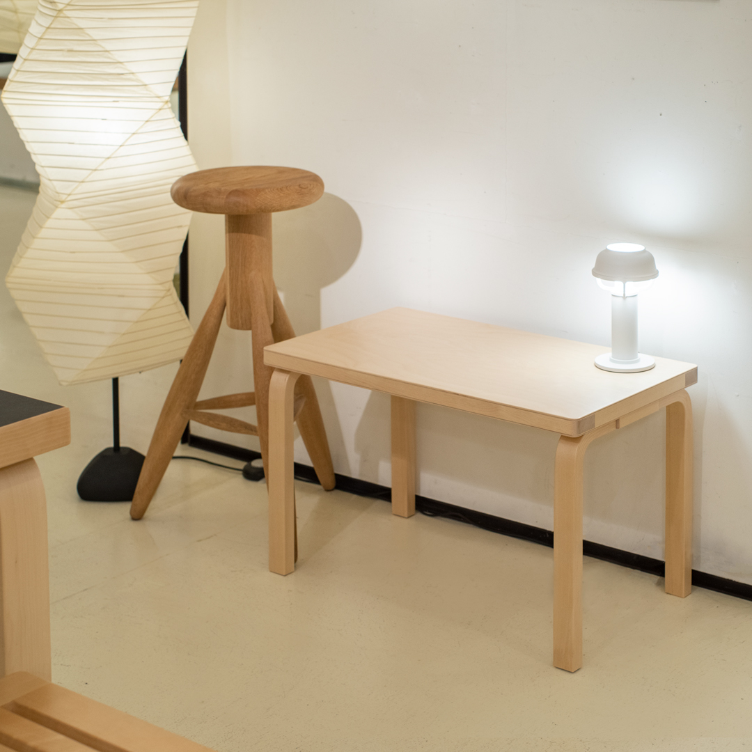 6/2〜7/28 Artek Aalto tables: The perfect match