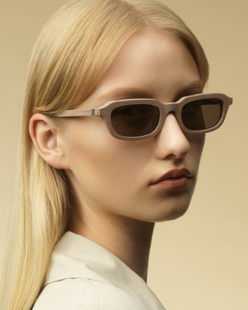 ISSEY MIYAKE × 金子眼鏡 WOODシリーズに新色追加