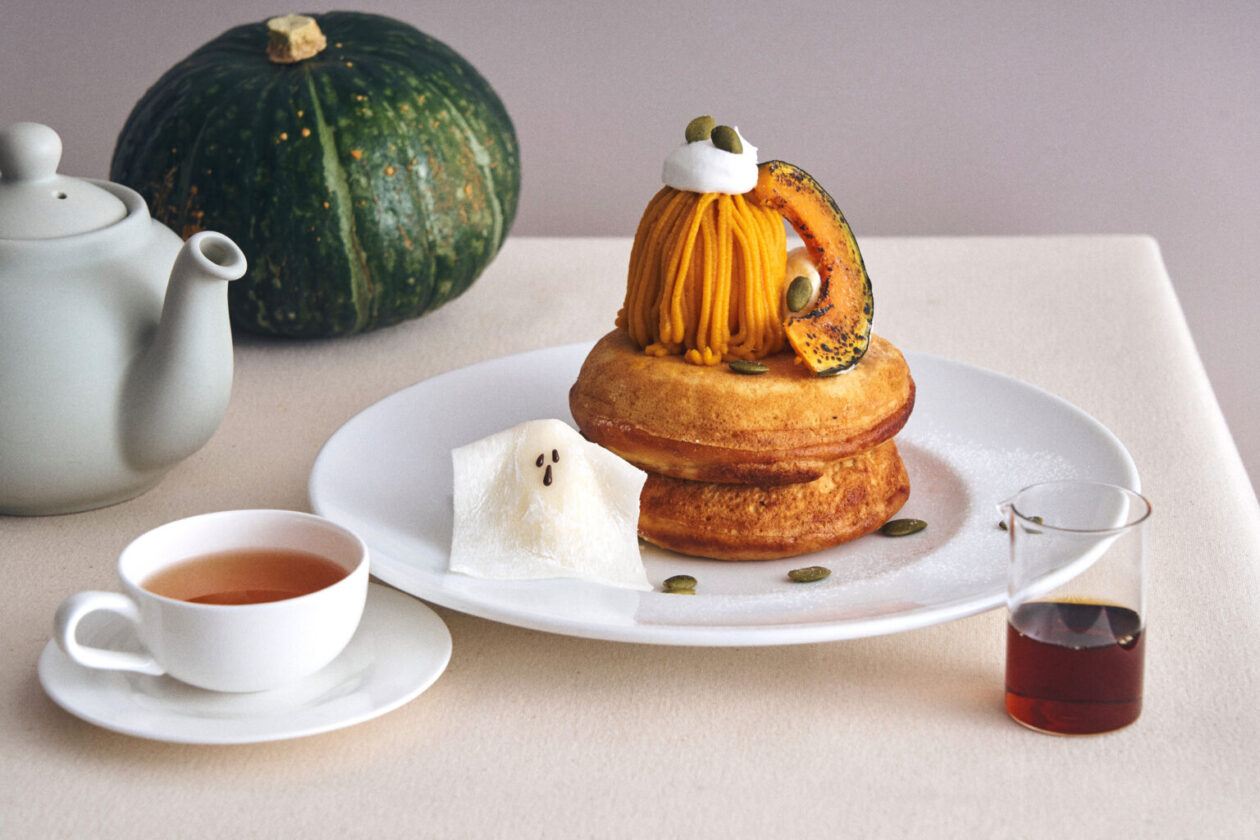 【10月限定】季節を味わう月替わりパンケーキ「北海道産かぼちゃとメープルカスタードのハロウィンパンケーキ」が登場！