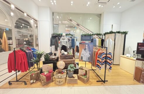 BANANA REPUBLIC　cashmere SHOP