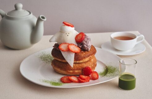 【1月限定】季節を味わう月替わりパンケーキ「いちごとあん生クリームのニューイヤーパンケーキ」が登場！