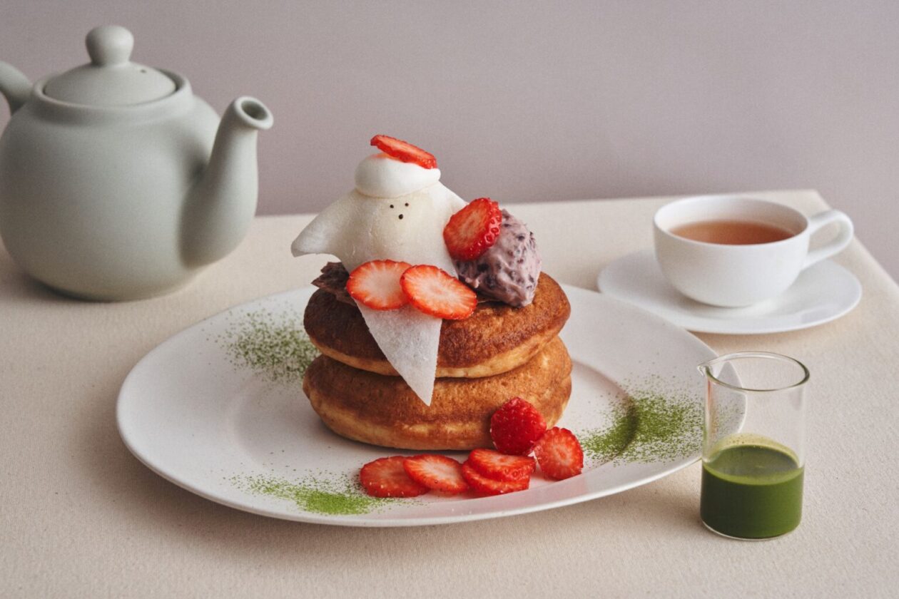 【1月限定】季節を味わう月替わりパンケーキ「いちごとあん生クリームのニューイヤーパンケーキ」が登場！
