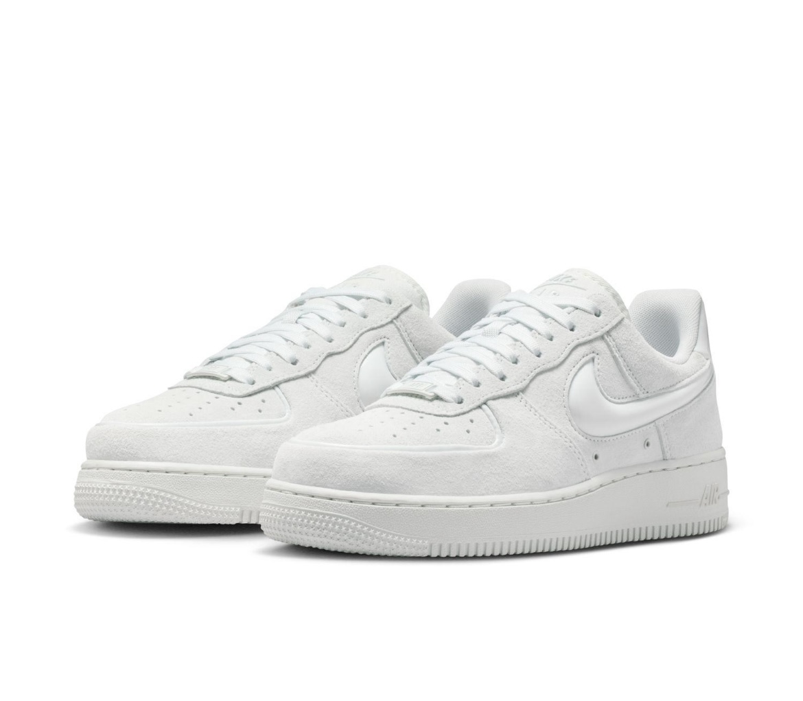 【NIKE】W AIR FORCE 1 ’07