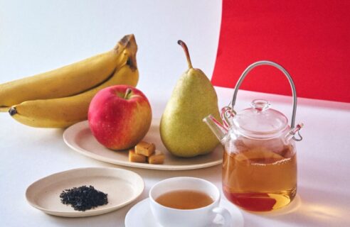 ◆ 華やぐ香り…いまだけの限定ブレンド。「クリスマスティー」とのペアリングできらめくティータイムを。