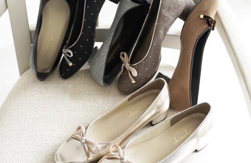 ベロアリボンヒールパンプス