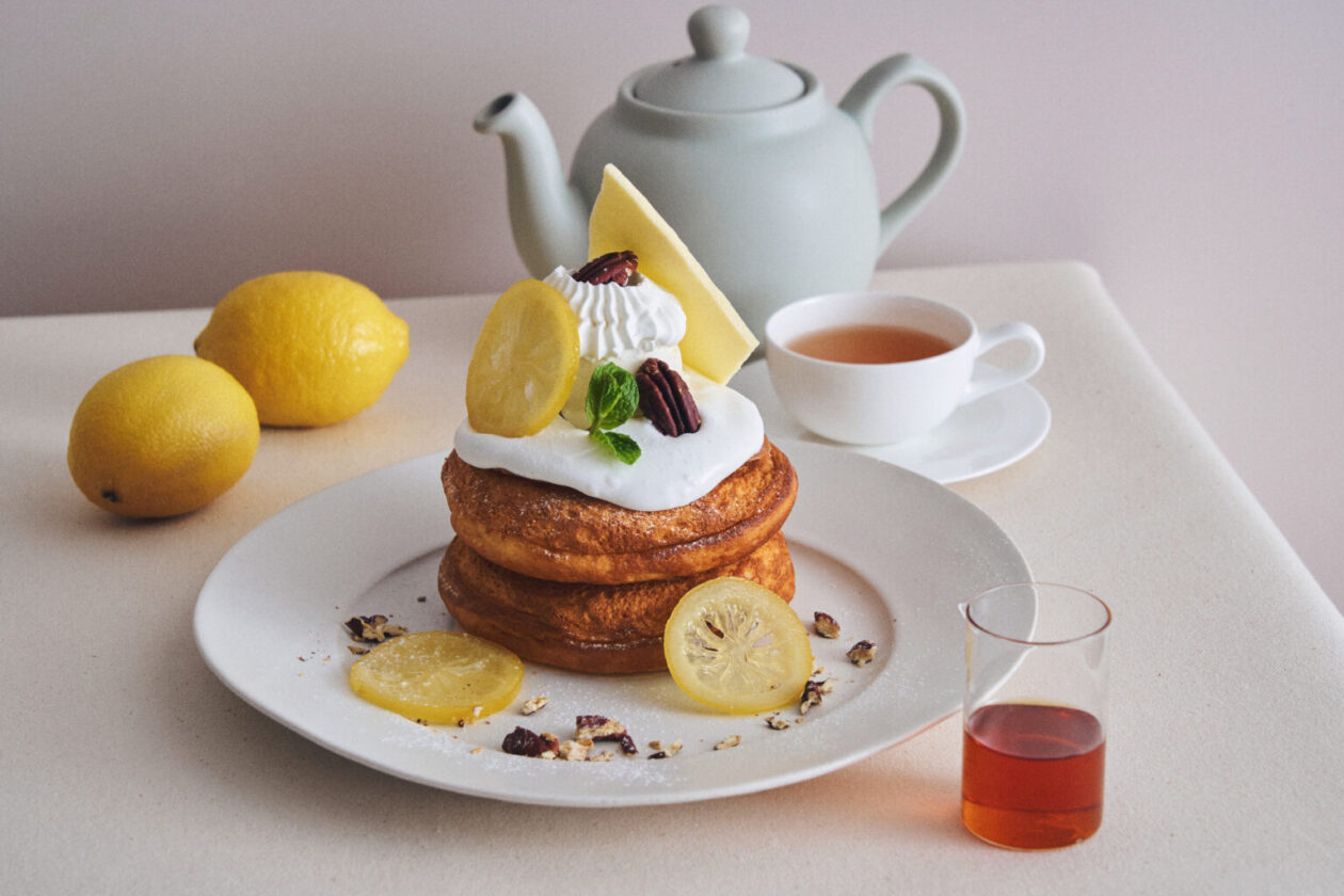 【5月限定】季節を味わう月替わりパンケーキ「塩バニラクリームとシュガーバターのパンケーキ」が登場！