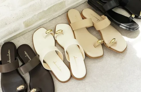 メタルリングトングサンダル