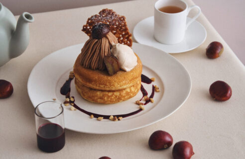 【9月限定(※9/2～)】季節を味わう月替わりパンケーキ「モンブランとプラリネクリームのパンケーキ」が登場！
